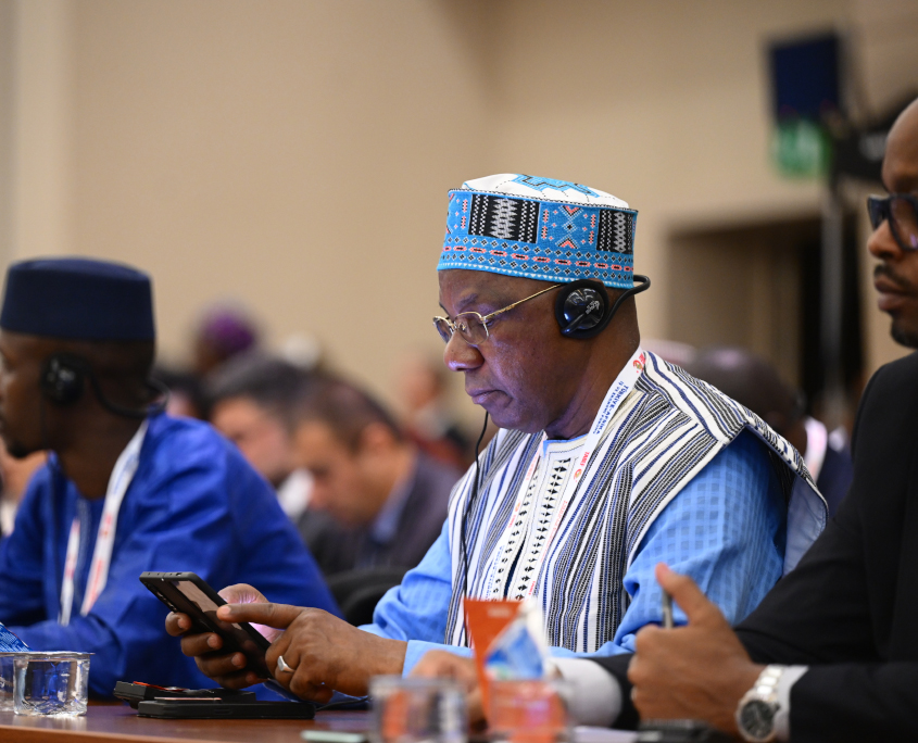 Anchoring communication strategies in credibility rather than visibility